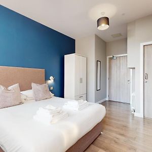 Studio met een King Size Bed